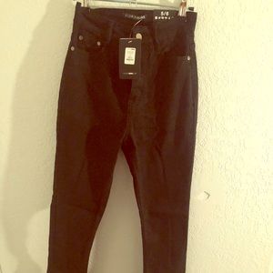 BLACK HIGH RISE FASHION NOVA SKINNY JEANS